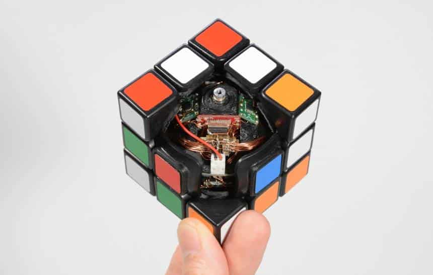 Oncube - Nem só de cubos ímpares vive o cubista. O Cubo Mágico