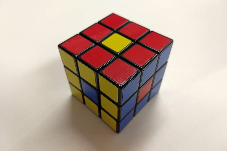 Cubo Mágico 3x3x3 Cuber Pro 3 - GAMES & ELETRONICOS